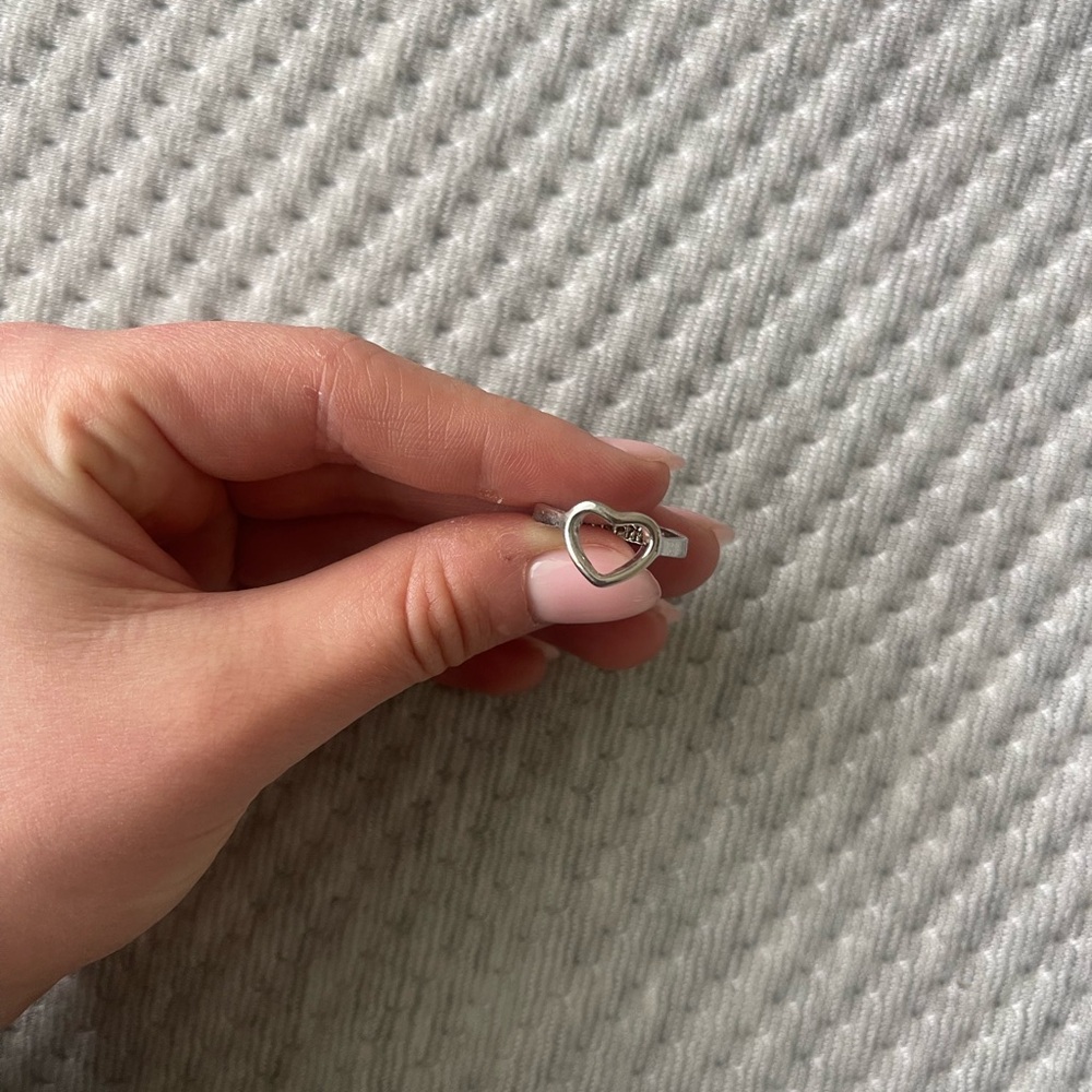 Silver heart “best friend” ring. Comes with box.